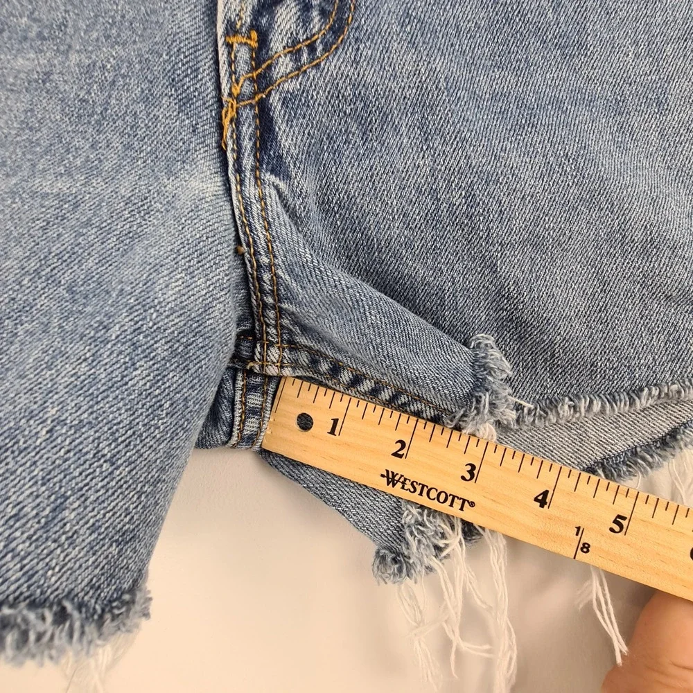 Levis 550 Classic Relaxed High Rise Cut Off Denim Shorts Blue Womens‎ Size 12 L